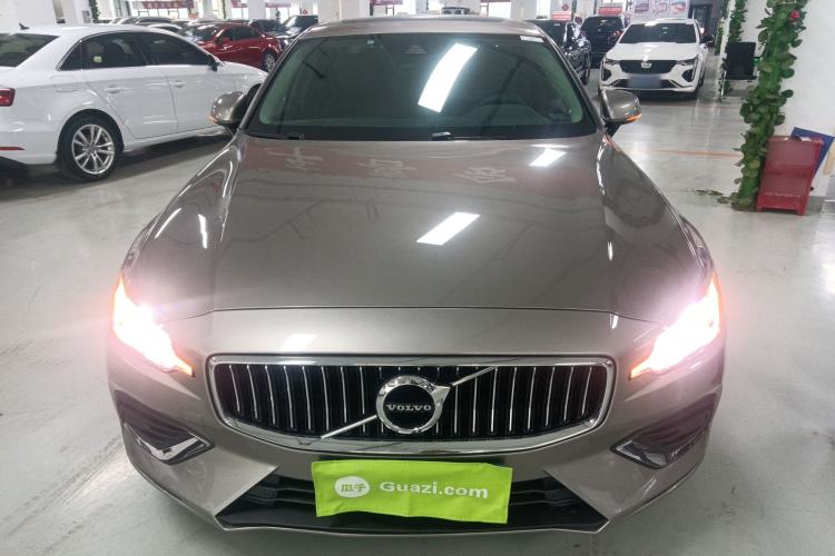 Used Volvo S60 2020 T4 Zhiyi Luxury Edition