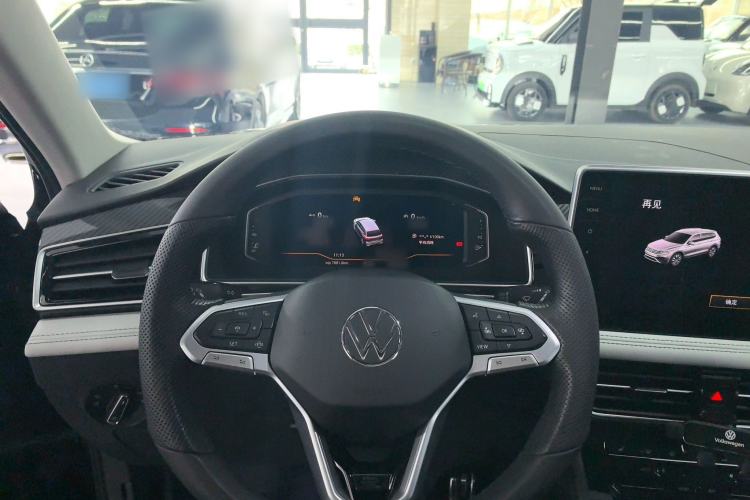 Used Volkswagen Tiguan L 2024 330TSI Automatic Two-Wheel Drive R-Line Enhanced Edition
