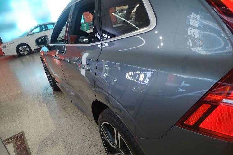 Used Volvo XC60 New Energy 2019 T8 E-Drive Hybrid Intelligent Luxury Sport Edition China V Standard
