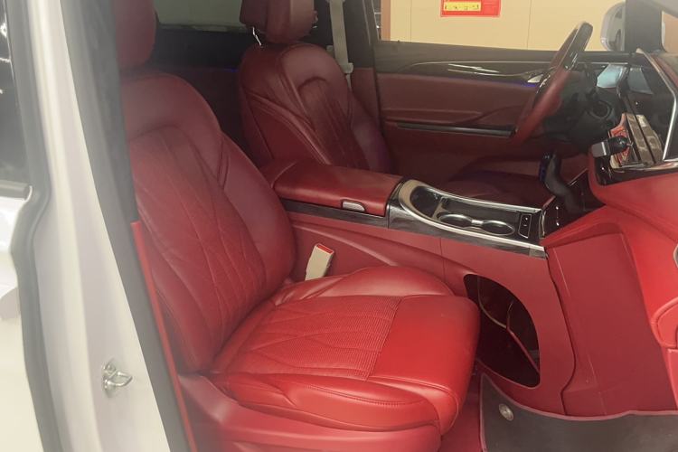 Used Buick GL8 2022 ES Landtrek 653T Comfort Edition
