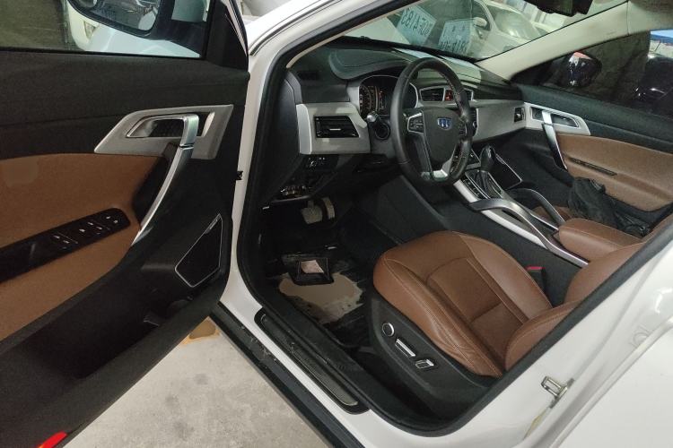 Used Geely Auto Emgrand X7 Sport 2016 1.8TD Automatic ZhiZun Version
