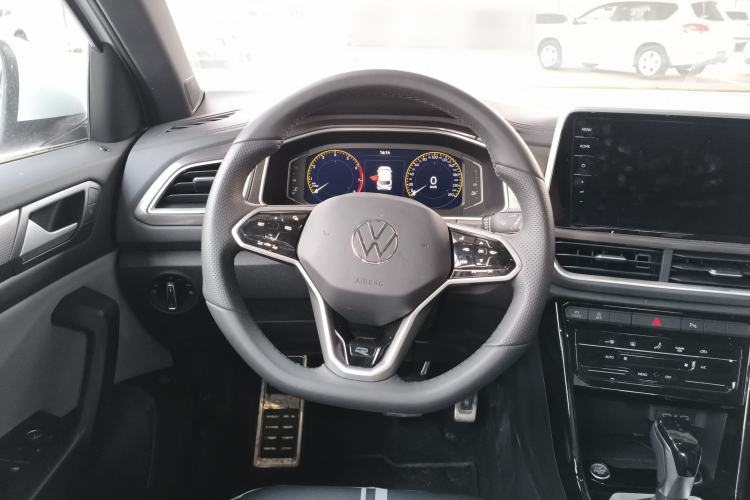 Used Volkswagen T-ROC 2025 300TSI DSG Two-Wheel Drive Chen Guang Edition