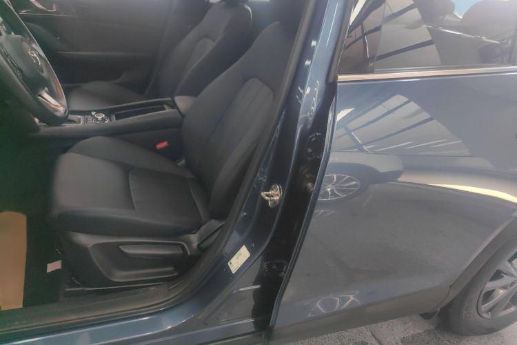 Used Mazda CX-4 2020 2.0L Automatic Two-Wheel Drive Blue Sky Dynamic Edition
