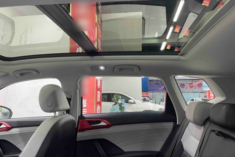 Used Volkswagen Tharu 2023 300TSI Two-Wheel-Drive Moon Luxury Edition