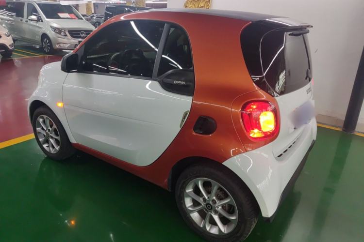 Used  fortwo 2015 1.0L 52 kW hardtop Dynamic version