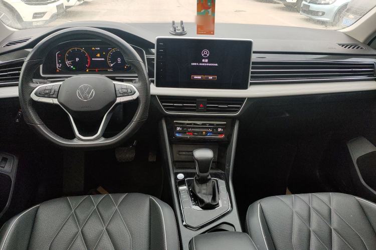 Used Volkswagen Tiguan L 2024 300TSI Automatic Two-Wheel Drive Smart Edition
