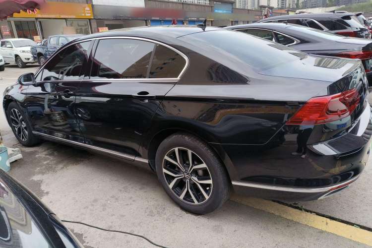 Used Volkswagen Magotan 2020 330TSI DSG Leading Model
