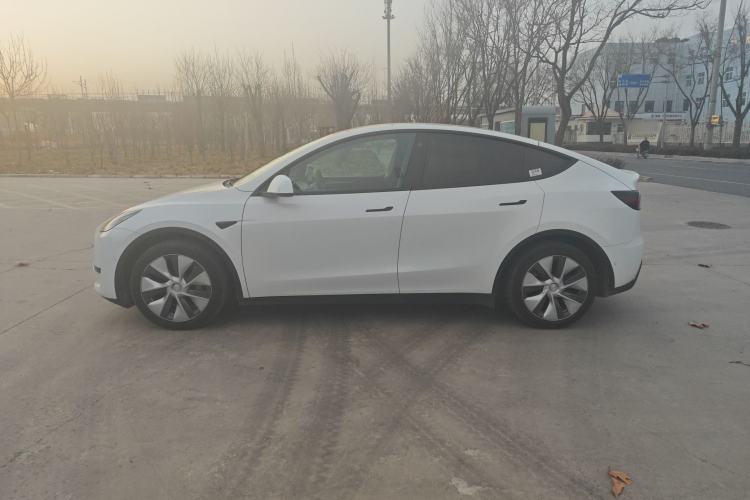 Used Tesla Model Y 2022 Rear-Wheel-Drive Version
