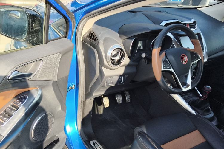 Used BYD Yuan 2016 1.5L Manual Luxury Model
