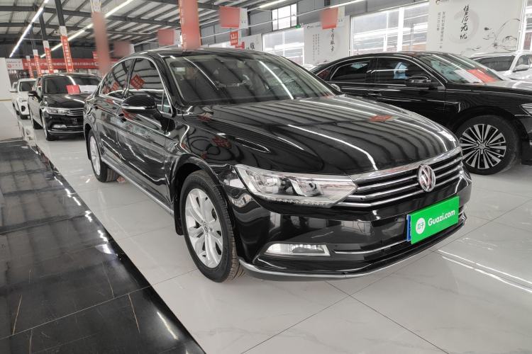 Used Volkswagen Magotan 2018 330TSI DSG Luxury Model
