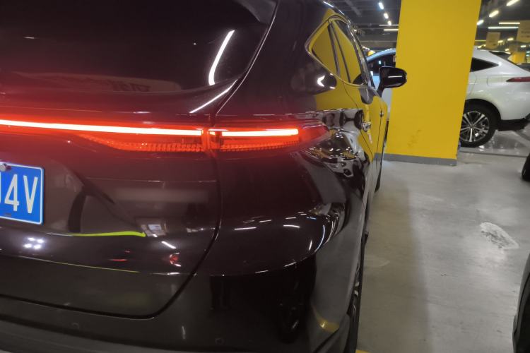 Used Toyota Harrier 2022 2.0L CVT Two-Wheel Drive Entry Version
