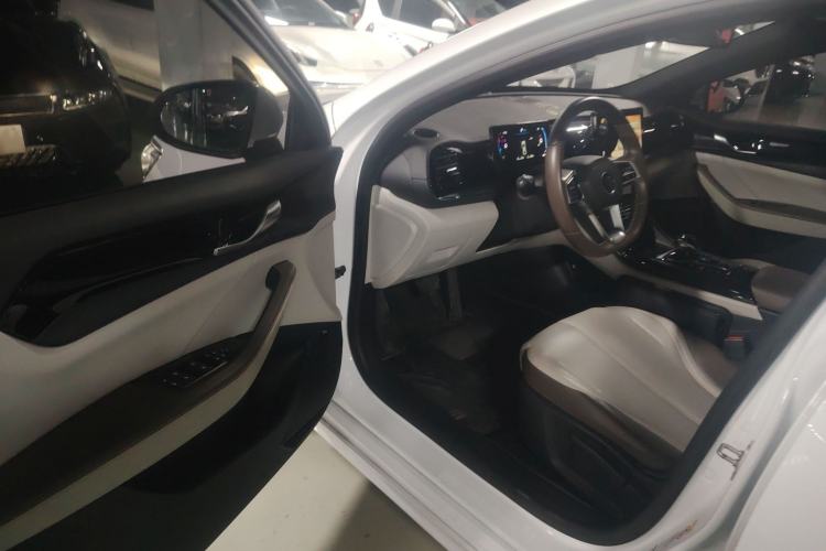 Used BYD Qin PLUS 2023 Champion Edition DM-i 55KM Leading Model
