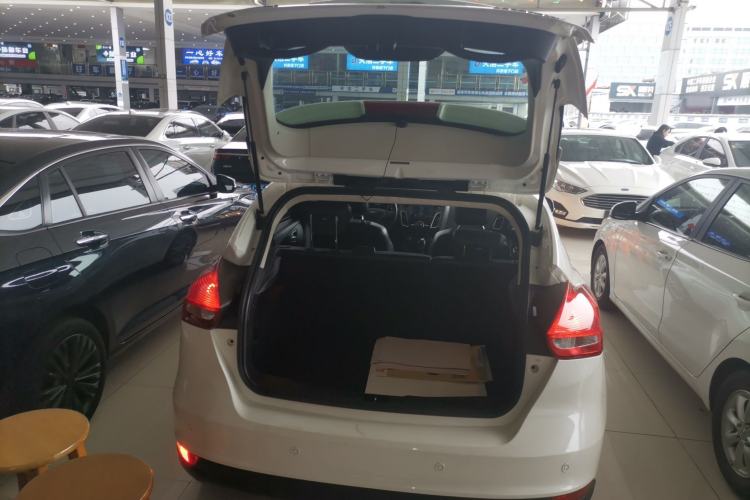 Used Ford Focus 2015 Hatchback 1.6L Automatic Fashion Edition