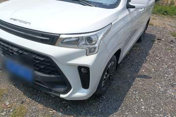 Used Dongfeng Fengon 380 2022 1.5L Comfort-Class Passenger Vehicle (Spiral Spring) – 7 Seats