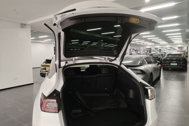 Used Tesla Model Y 2023 Rear-Wheel-Drive Version