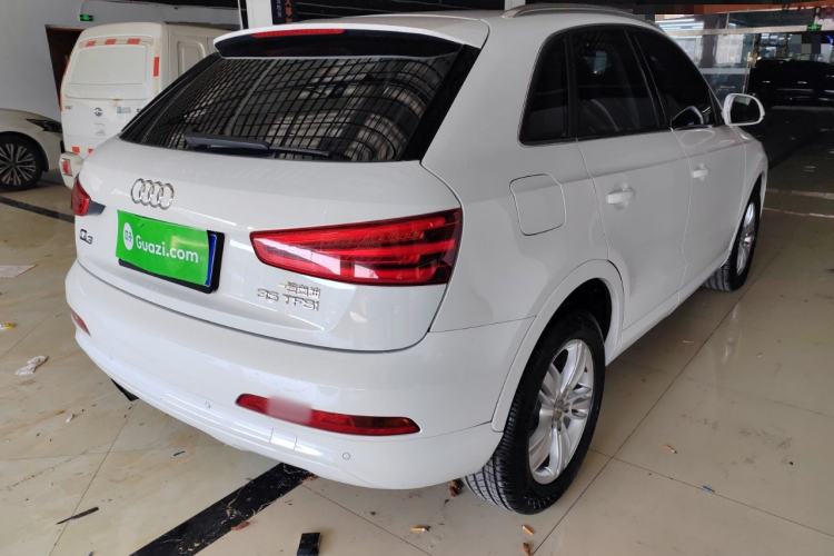 Used Audi Q3 2015 35 TFSI Comfort Model
