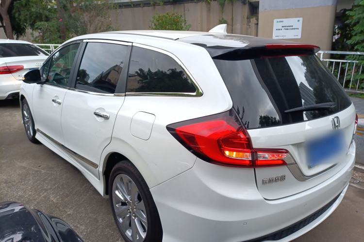 Used Honda Jade 2017 1.8L automatic Comfort version 5 seats