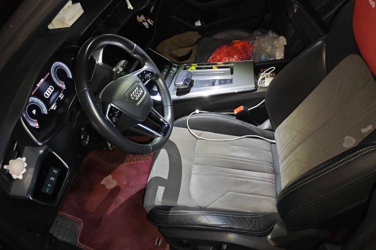 Used Audi A6L 2020 40 TFSI Luxury Dynamic Model
