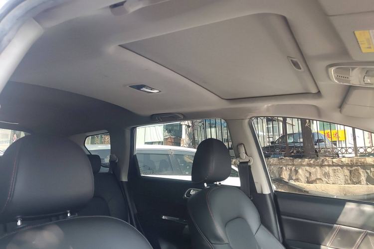 Used Haval H6 2016 Upgraded Model 1.5T Automatic Two-Wheel Drive Elite Version
