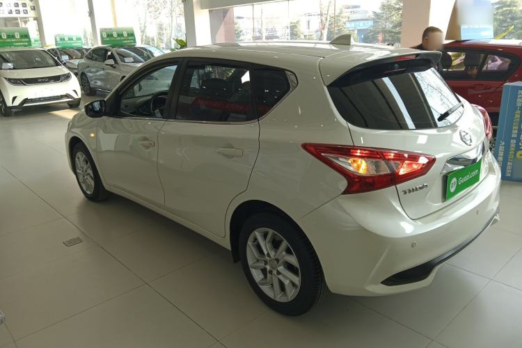 Used Nissan Tiida 2021 1.6L CVT Cool Edition
