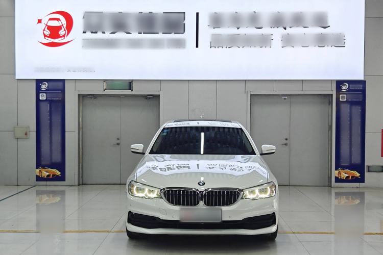 Used BMW 5 Series 2019 Facelifted 530Li Leading Edition Luxury Package

