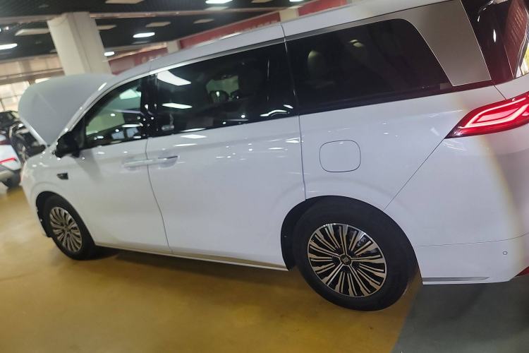 Used BYD Xia 2025 DM-i 1.5T 180km Excellence Model
