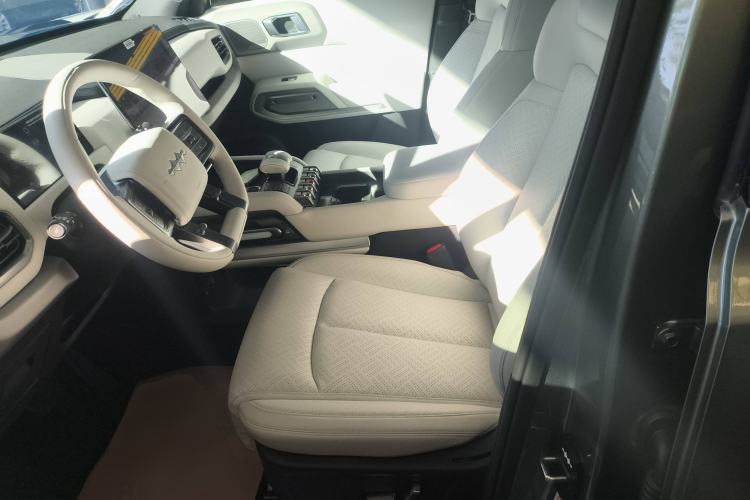 Used  Titanium 3 2025 501KM All-Wheel Drive Intelligent Driving Ultra Version
