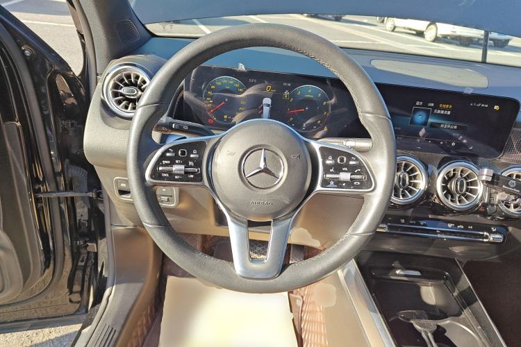 Used Mercedes-Benz GLB 2023 GLB 220 Fashion Model