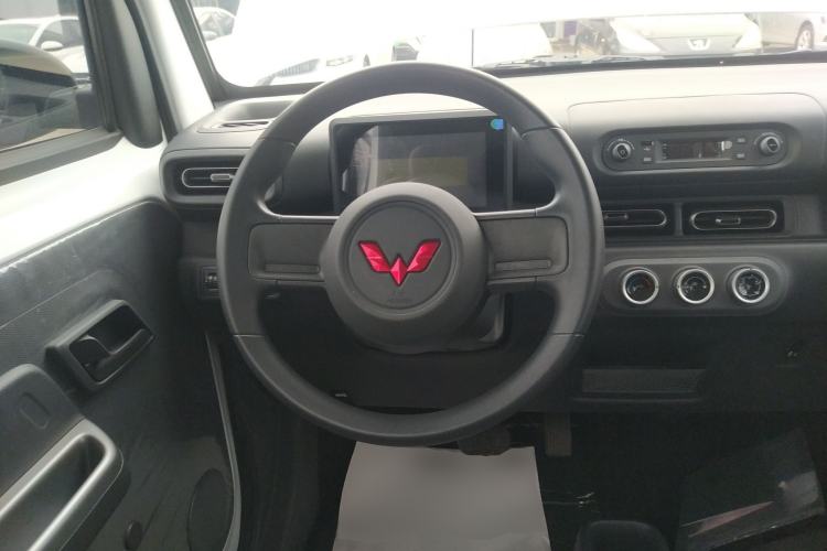 Used Wuling Zhiguang New Energy 2025 Comfort Model