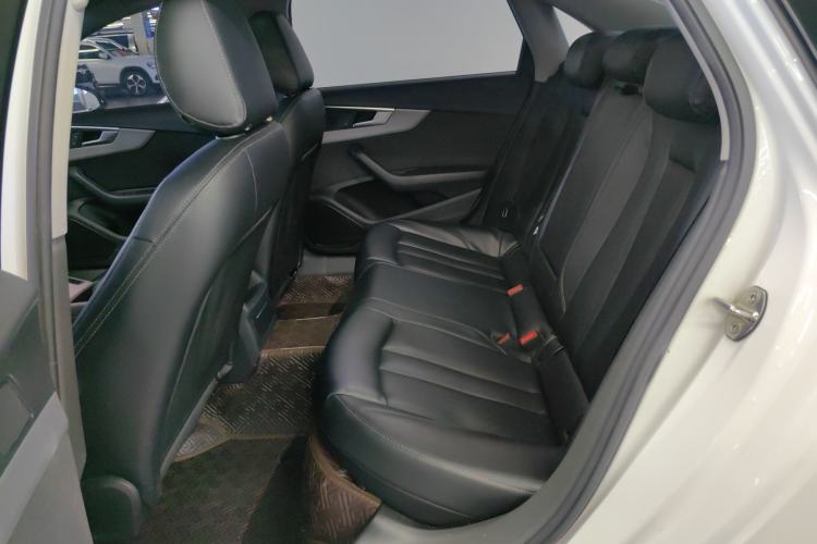 Used Audi A4L 2019 40 TFSI Ambition Version China V
