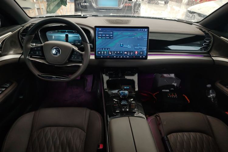 Used BYD Han 2024 EV Glory Edition 605KM Front-Wheel-Drive Premium Model
