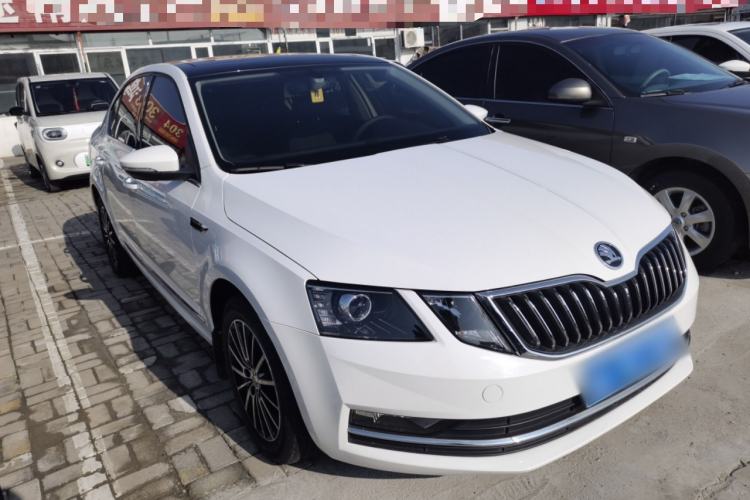 Used Skoda Octavia 2019 1.5L Automatic Smart Drive Luxury Edition China VI Standard