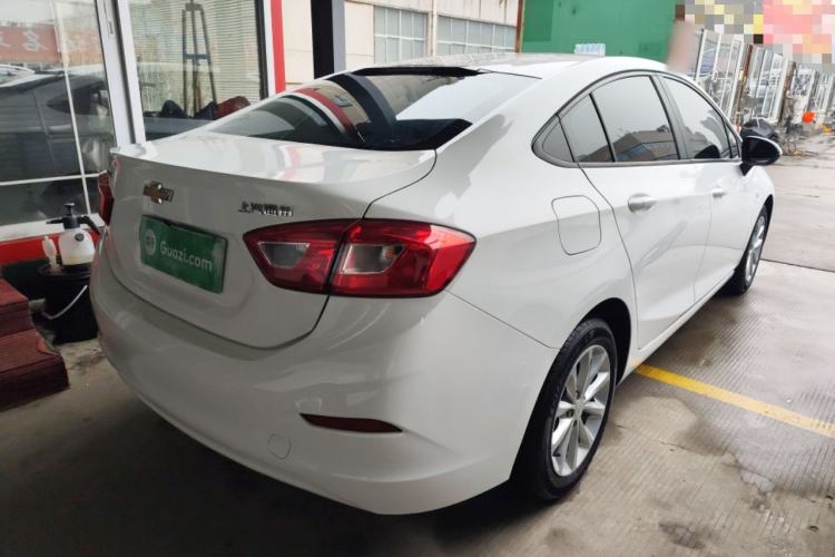 Used Chevrolet Cruze 2018 320 Automatic Pioneer Sunroof Edition
