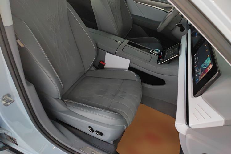 Used VOYAH PASSION 2023 Four-Wheel Drive Flagship Edition
