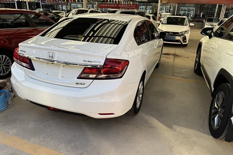 Used Honda Civic 2014 1.8L automatic comfort version
