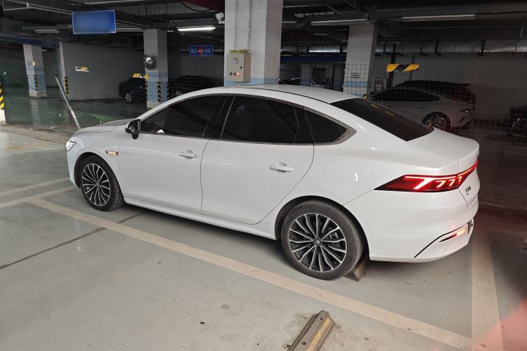 Used BYD Qin PLUS 2021 EV 600KM Flagship Model