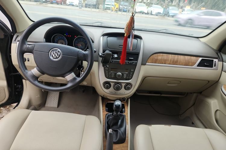 Used Buick Excelle 2015 1.5L Manual Classic Trim
