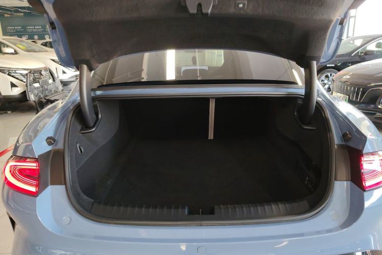 Used  SU7 2024 Four-Wheel Drive Ultra-Long Range Advanced Intelligent Driving Max Edition
