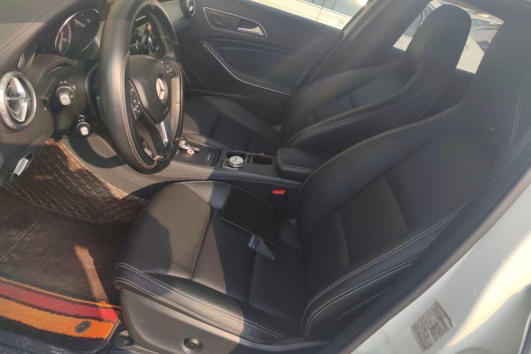 Used Mercedes-Benz GLA 2015 GLA 220 4MATIC Luxury Model