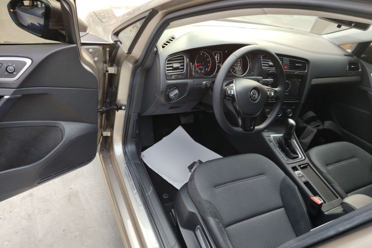 Used Volkswagen Golf 2019 280TSI DSG Comfort Version China VI Standard
