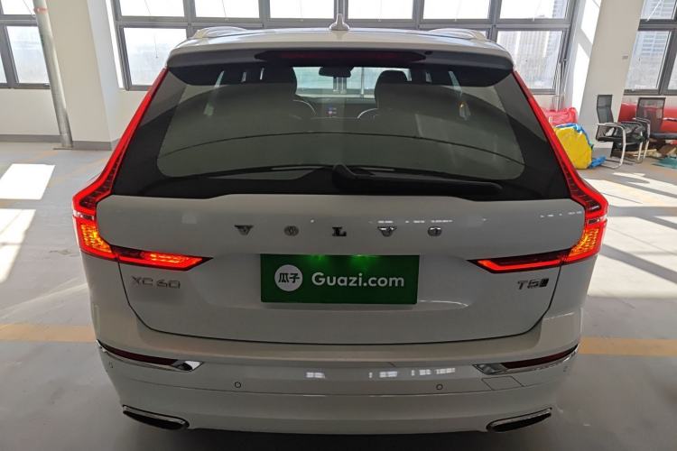 Used Volvo XC60 2021 T5 4x4 Smart Luxury Edition