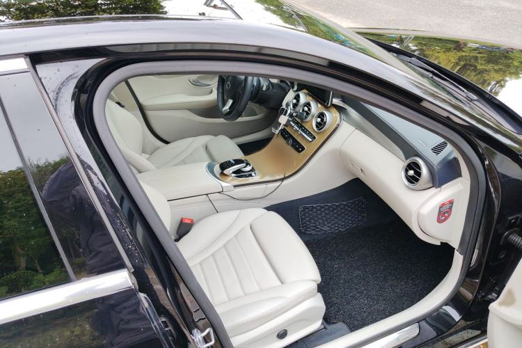 Used Mercedes-Benz C-Class 2016 C 200 L
