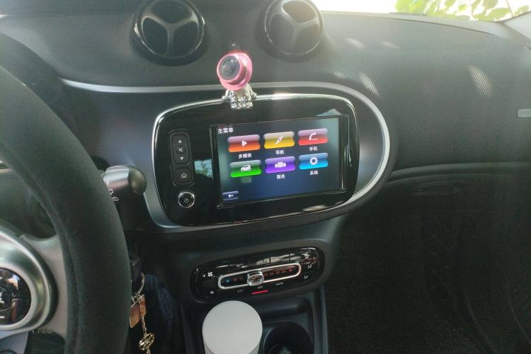 Used  forfour 2016 0.9T 66 kW Pioneer Edition
