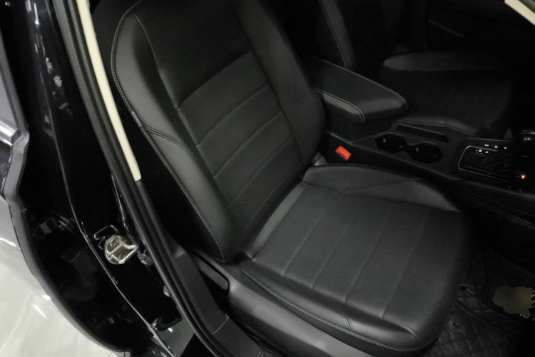 Used Volkswagen Lavida 2021 1.5L Automatic Comfort Edition
