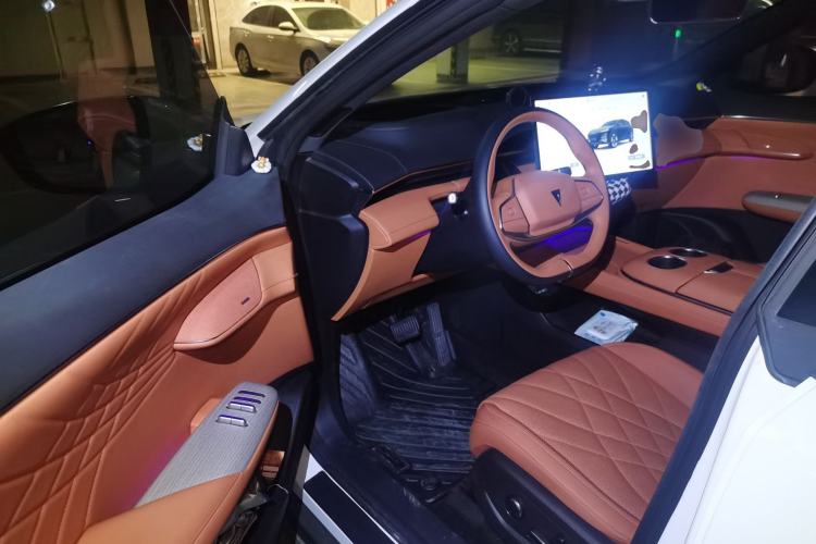 Used  S07 2023 200Max Range-Extended Version