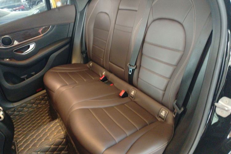 Used Mercedes-Benz GLC 2019 Facelift GLC 260 L 4MATIC Luxury Model
