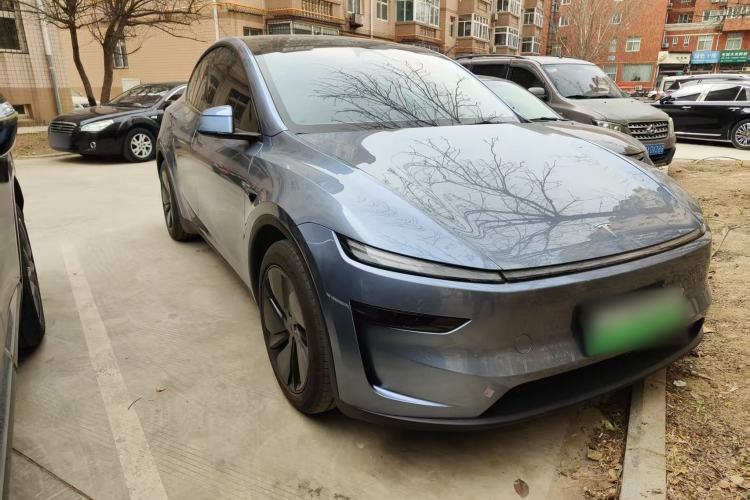 Used Tesla Model Y 2025 Rear-Wheel-Drive Version