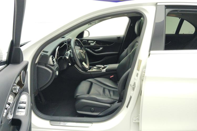 Used Mercedes-Benz C-Class 2015 C 200 L
