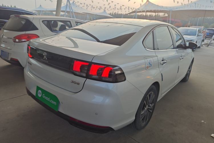 Used Peugeot 308 2018 1.6L Automatic Luxury Edition
