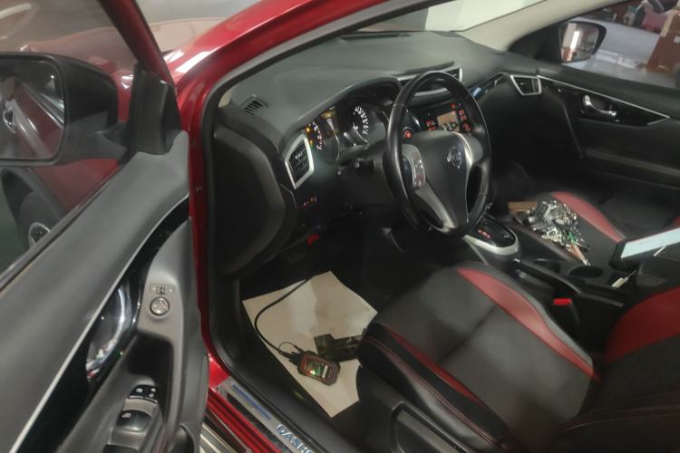 Used Nissan Qashqai 2016 2.0L CVT Luxury Edition
